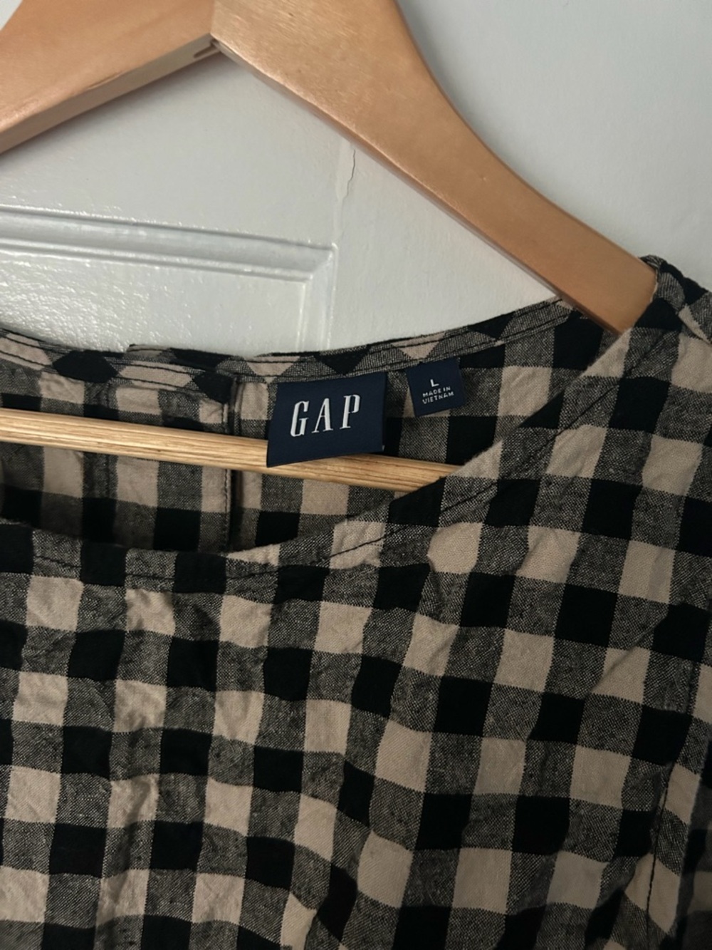 GAP Linen Black and Cream Gingham Sleeveless Tank - Picture 2 of 6